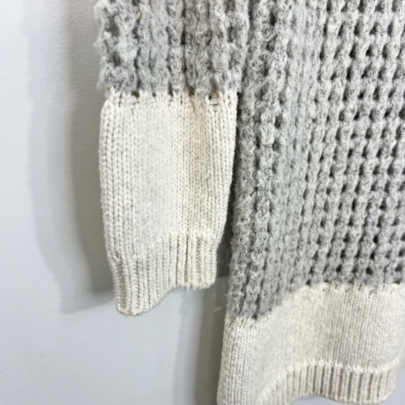 Line the Label Canada grey white open knit crew neck tunic sweater M - Picture 11 of 13